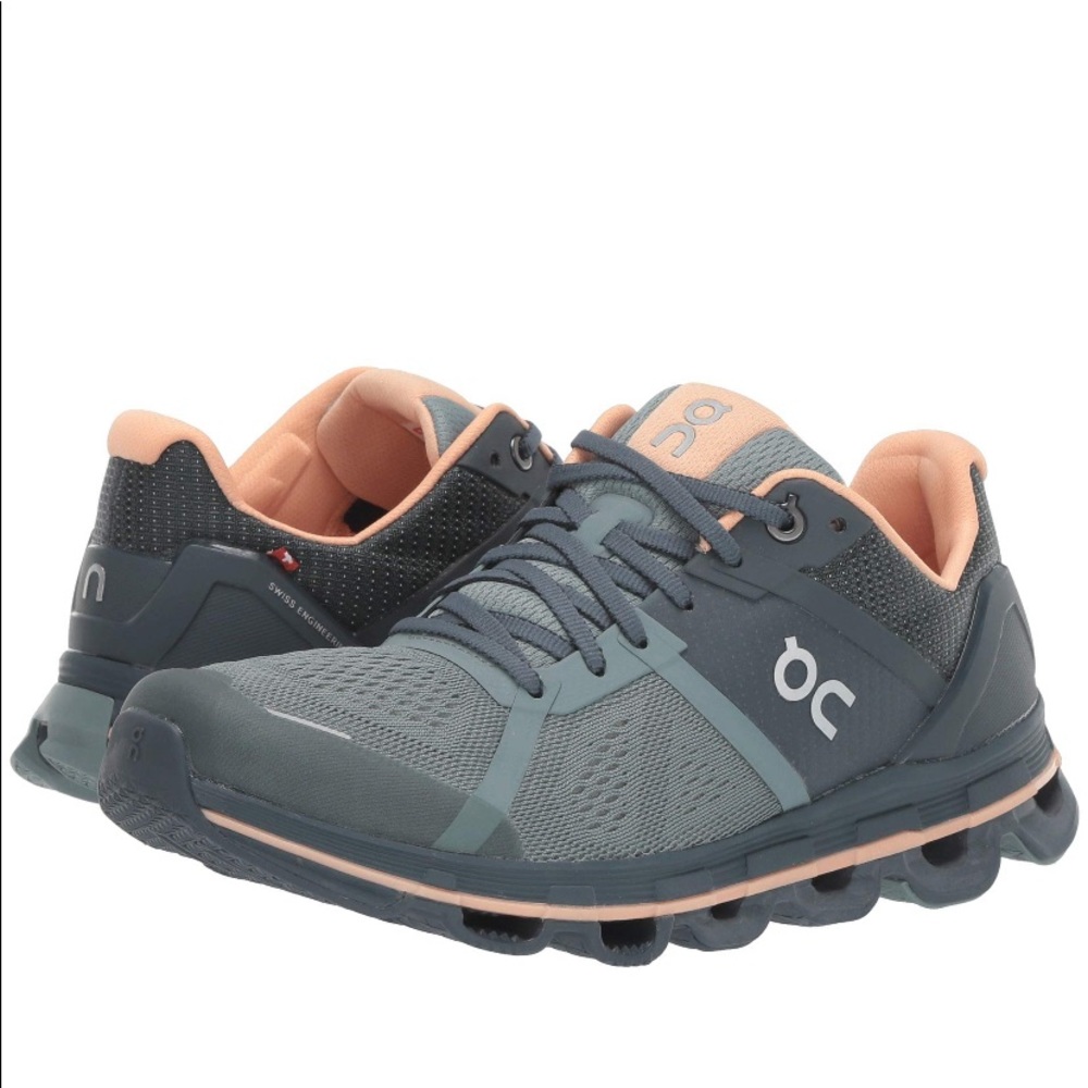 Women’s on cloud running shoes